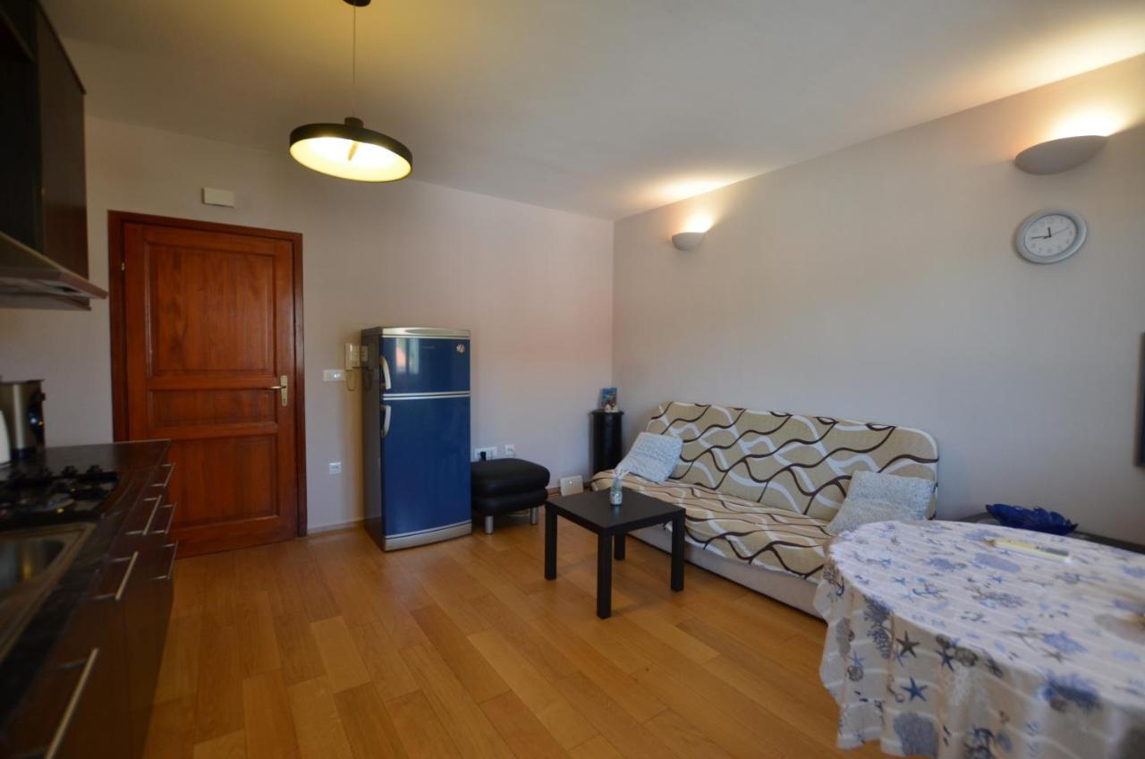 Rita Apartment Cocaletto 罗维尼 外观 照片